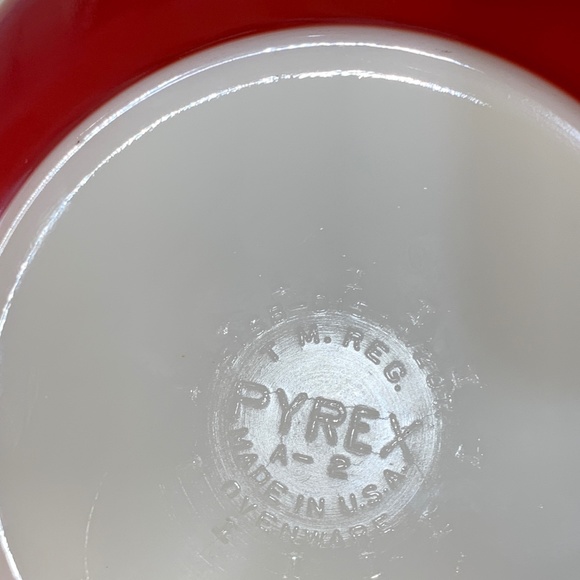 Vintage Pyrex 1950s Red Square Hostess Dish 1.5 Qt - Picture 7 of 15